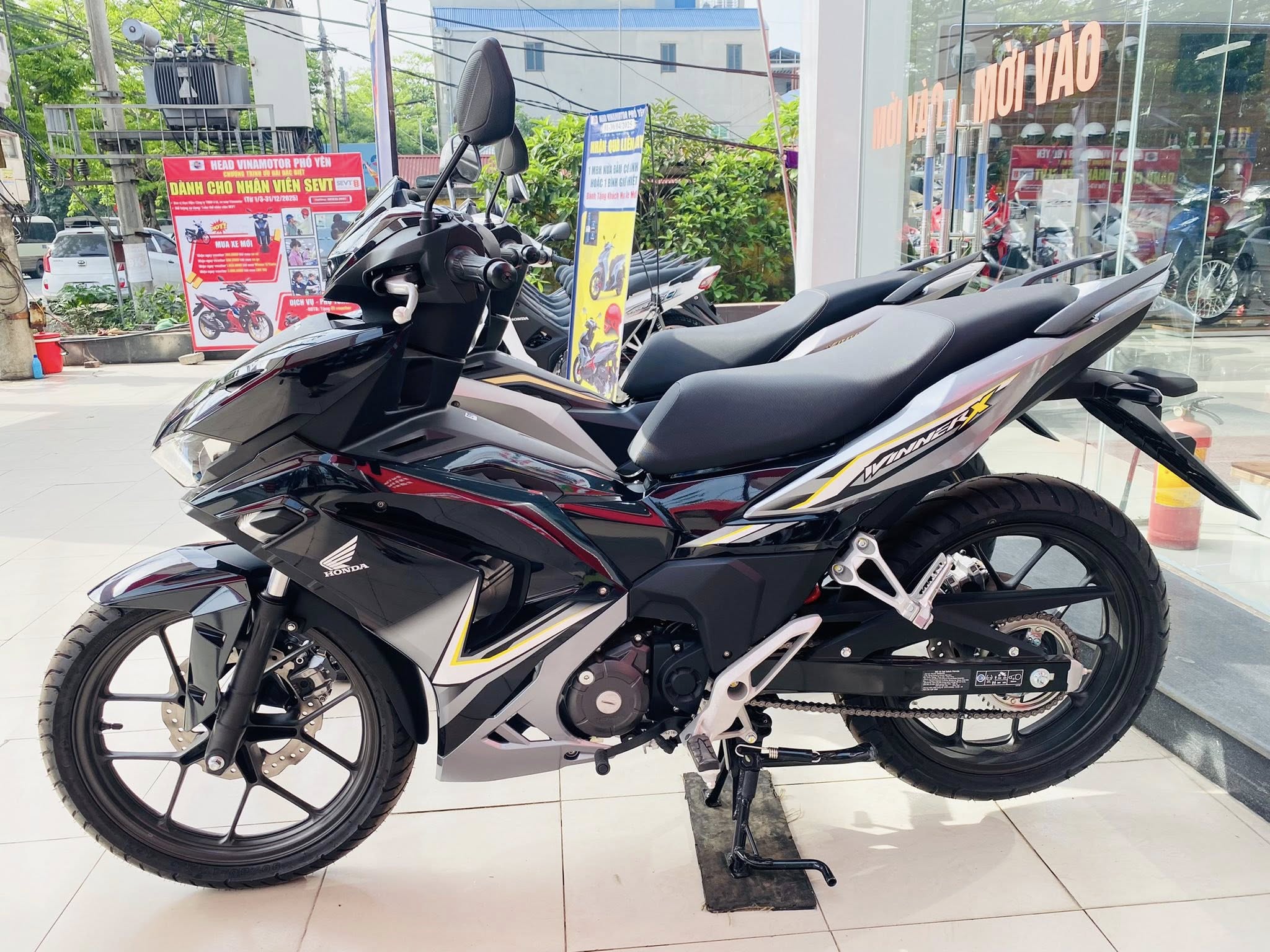 Bảng giá xe Honda Winner X cuối tháng 6/2025 \'rơi tự do\': Giảm gần 20 triệu đồng, rẻ hơn hẳn Exciter