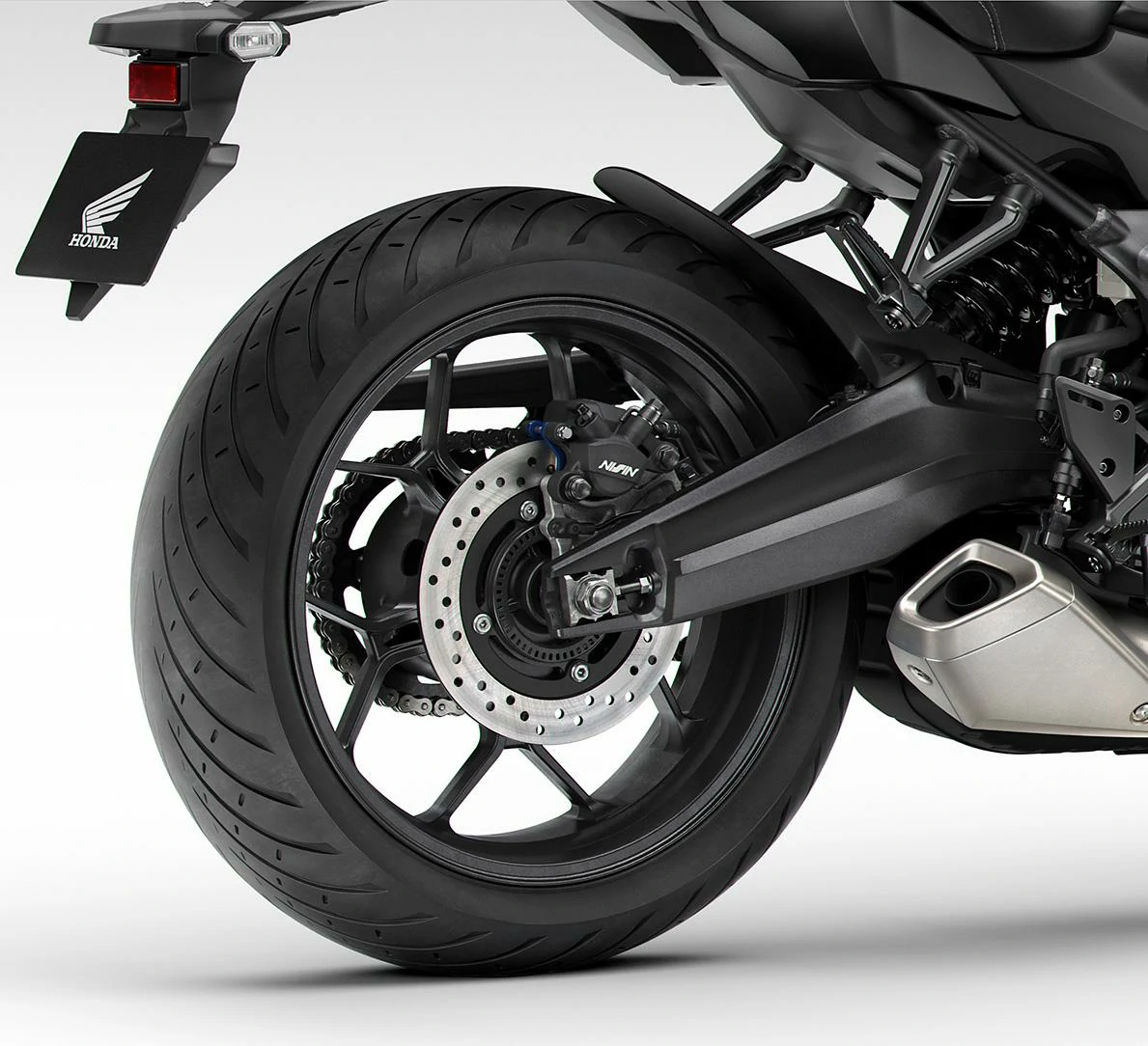 Honda ra mắt ‘chiến binh côn tay’ mới chất hơn hẳn Winner X và Yamaha Exciter, có phanh ABS, giá mềm