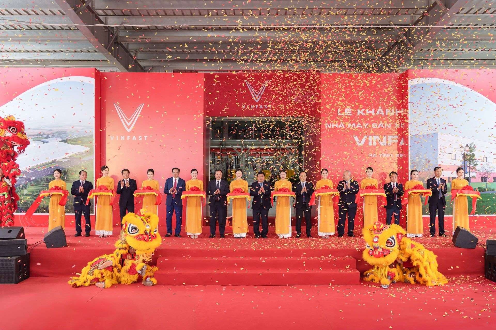 Cận cảnh dây chuyền sản xuất 200.000 xe/năm tại nhà máy VinFast Hà Tĩnh ảnh 1