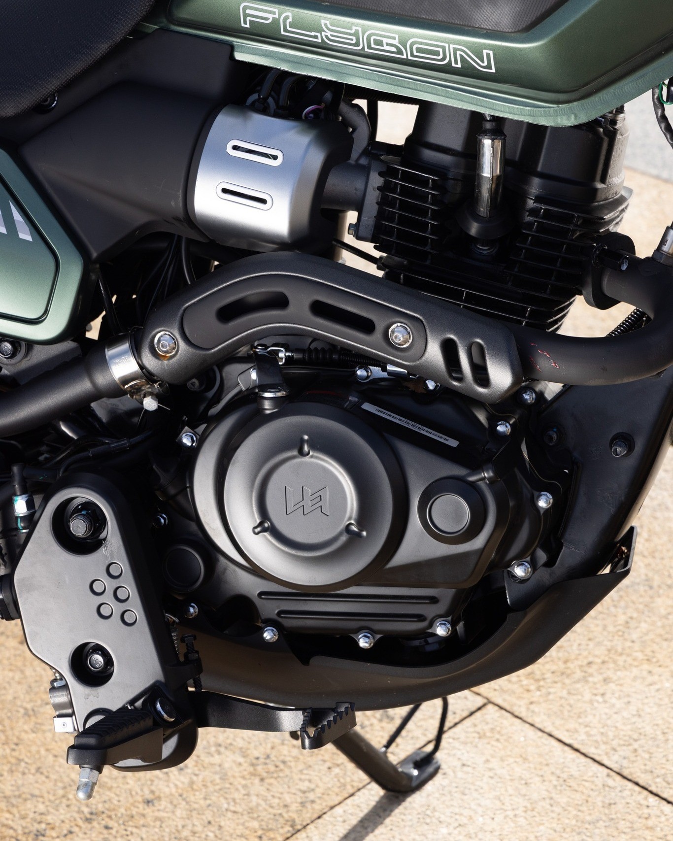 ‘Đè bẹp’ Honda Winner X và Yamaha Exciter, ‘vua côn tay’ mới có ABS 2 kênh ra mắt giá 47 triệu đồng ảnh 4