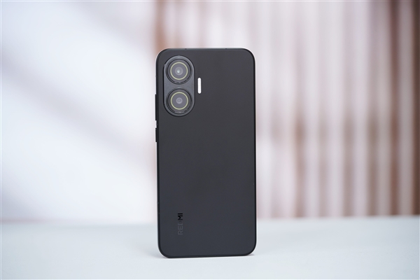 Redmi Turbo 4 Pro đập hộp chưa đầy 7 triệu, pin 7500 mAh siêu khủng, áp đảo hoàn toàn Galaxy A56 5G