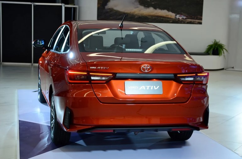 Toyota Vios phiên bản hybrid mới ra mắt vào tháng sau, ‘chơi sát ván’ Honda City và Hyundai Accent ảnh 3