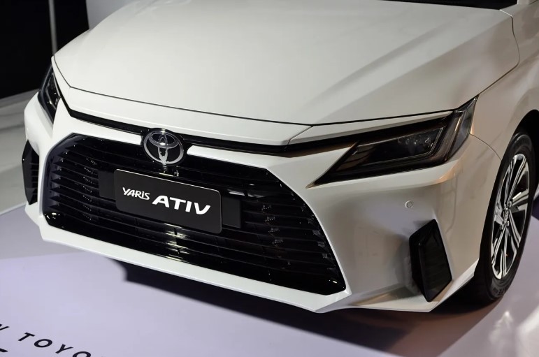 Toyota Vios phiên bản hybrid mới ra mắt vào tháng sau, ‘chơi sát ván’ Honda City và Hyundai Accent ảnh 4