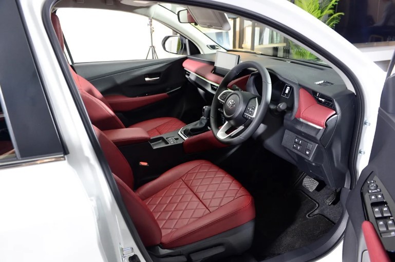 Toyota Vios phiên bản hybrid mới ra mắt vào tháng sau, ‘chơi sát ván’ Honda City và Hyundai Accent ảnh 9
