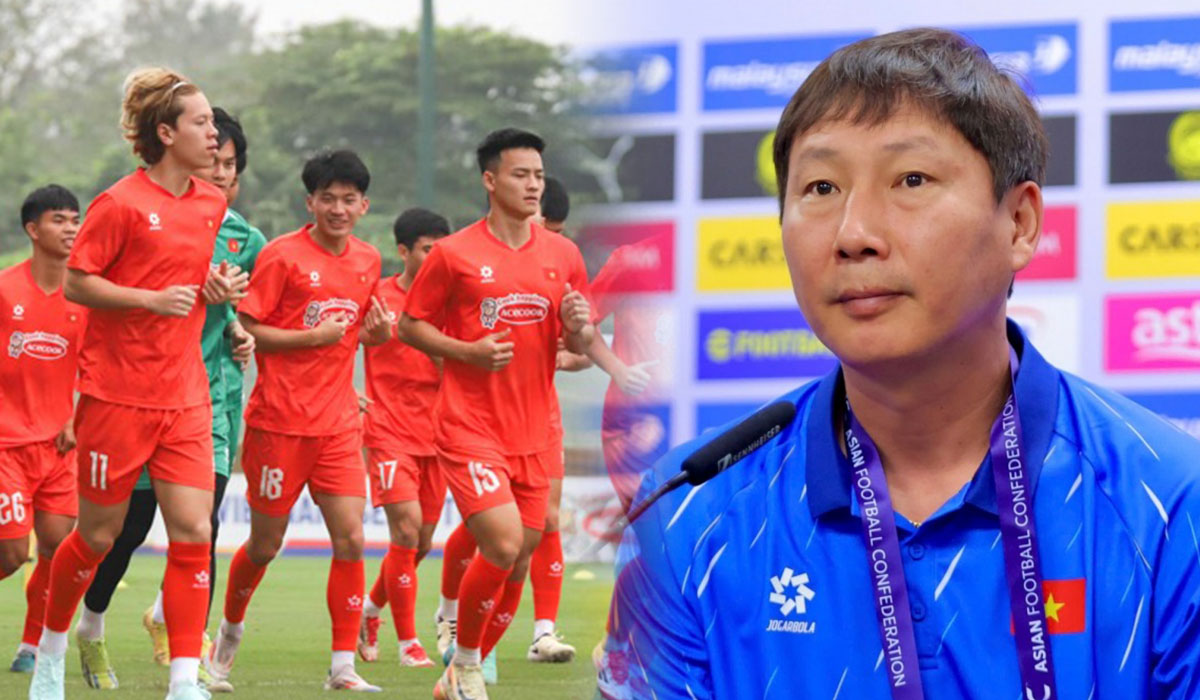 HLV Kim Sang-sik nhận \'món quà trên trời rơi xuống\', ĐT Việt Nam lập hat-trick vô địch Đông Nam Á?