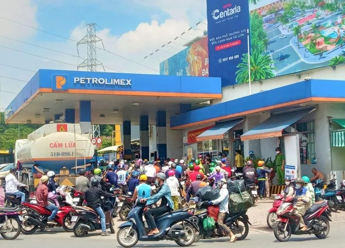 Giá xăng dầu hôm nay 11/7: Tăng như được mùa, giá cả bị gây sức ép bởi một yếu tố