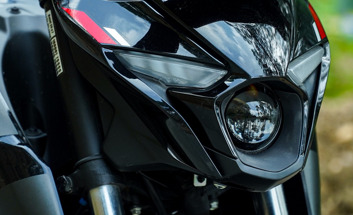 ‘Vua côn tay’ 165cc mới chính thức giá mắt giá 33,5 triệu đồng: Hạ đo ván Honda Winner X và Exciter