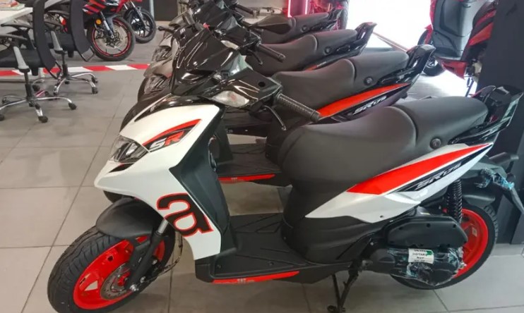 Quên Honda SH đi, ‘vua xe ga’ 175cc mới của Ý ra mắt với giá 38 triệu đồng, rẻ như Vision mà có ABS