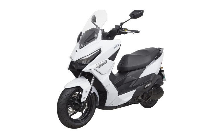 ‘Vua xe ga’ 150cc mới ra mắt với ABS và TCS xịn như Honda SH, giá chỉ 58 triệu đồng ngang Air Blade ảnh 1
