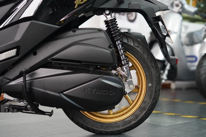 ‘Vua xe ga’ 150cc mới ra mắt với ABS và TCS xịn như Honda SH, giá chỉ 58 triệu đồng ngang Air Blade ảnh 4