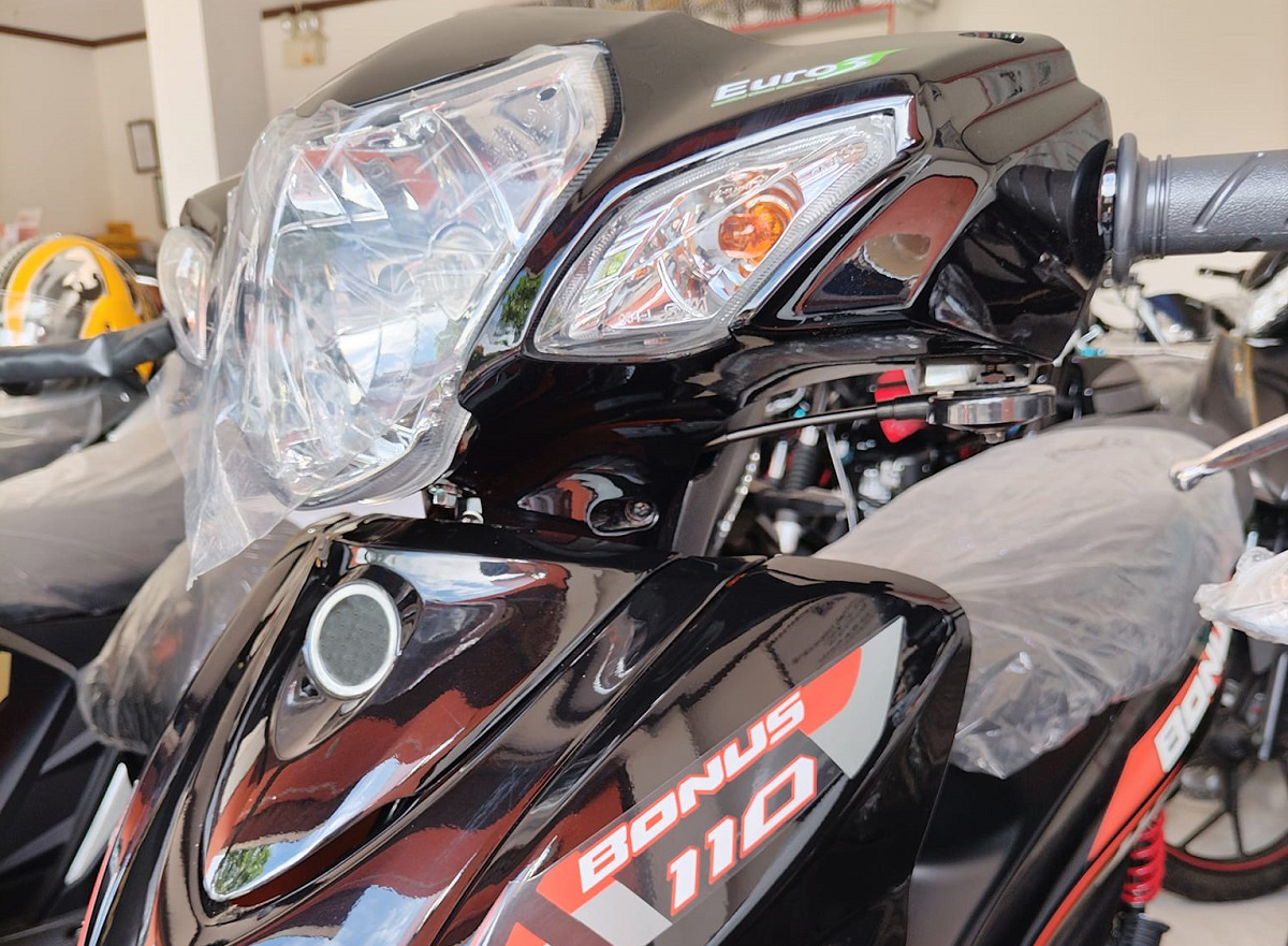 ‘Vua xe số’ 110cc mới chính thức về đại lý giá 22 triệu đồng: Tuyên chiến Honda Future và Wave Alpha
