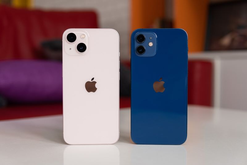 iPhone 13, iPhone 12 xả kho mạnh, hơn 1 triệu điểm sức mạnh, sức hút vô địch phân khúc 10-11 triệu