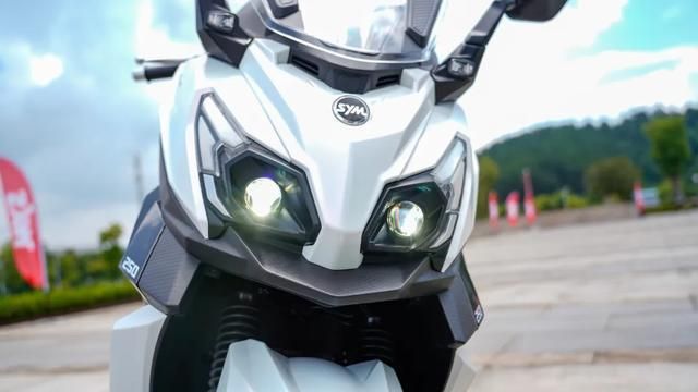 ‘Phế truất’ Honda SH, ‘vua xe ga’ 250cc mới cứng ra mắt giá 80 triệu đồng, trang bị đỉnh ‘miễn chê’