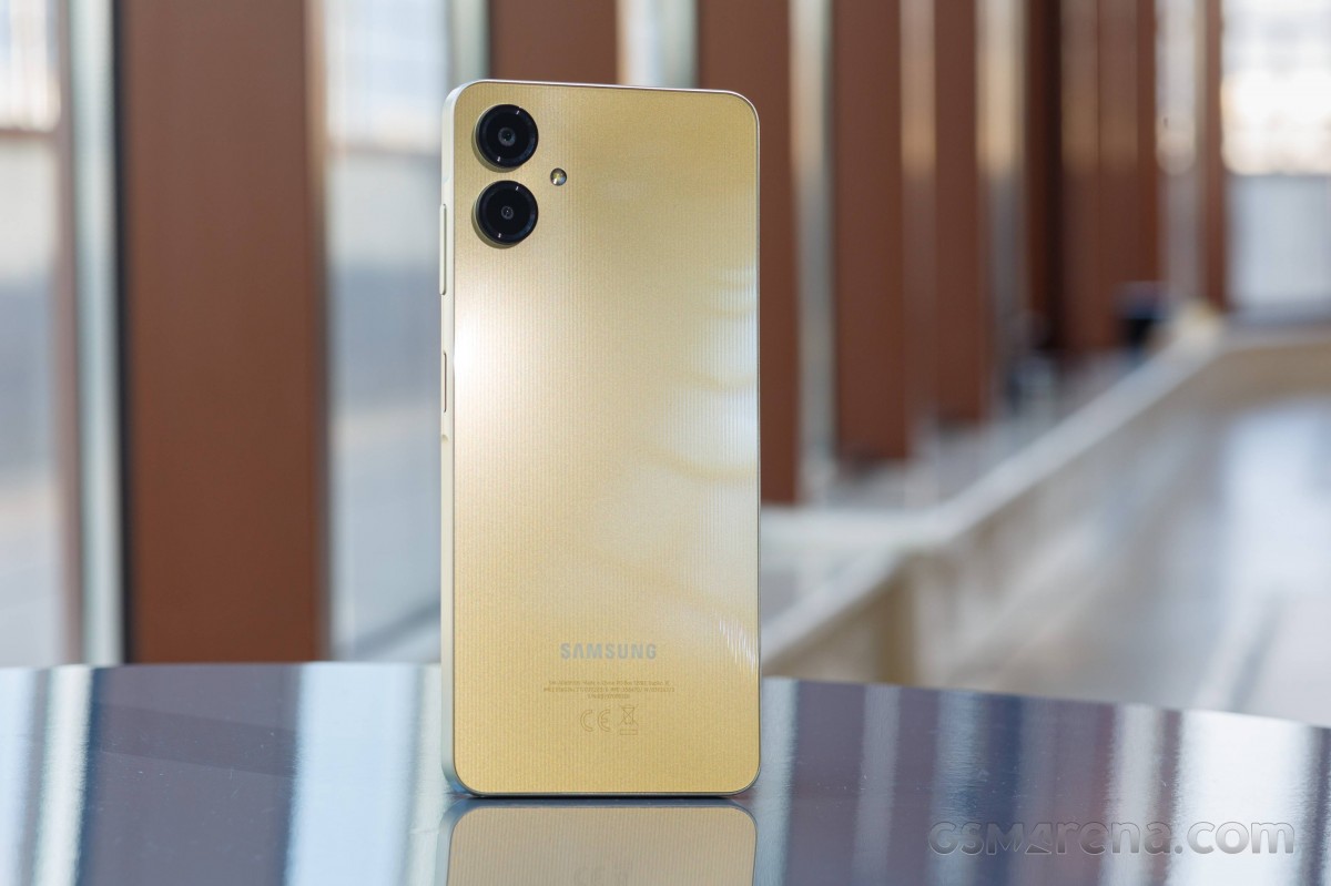 Galaxy A06 chưa đầy 2 triệu, thiết kế đẹp như iPhone 16, tính năng cơ bản cực ngon, chuẩn vua giá rẻ