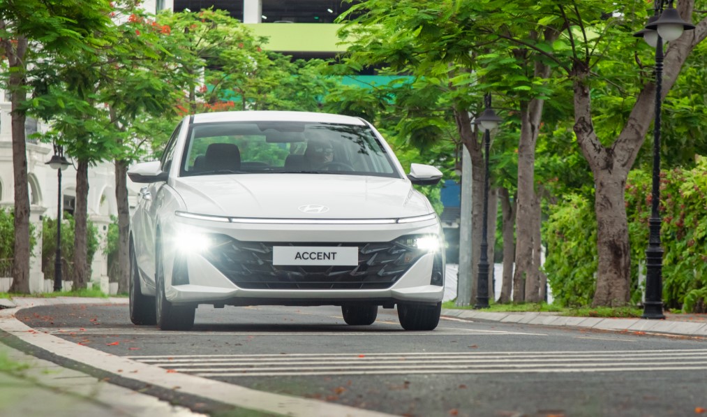 Bảng giá lăn bánh Hyundai Accent cuối tháng 7/2025 ‘rẻ chạm đáy’, ‘hạ gục’ Honda City và Toyota Vios