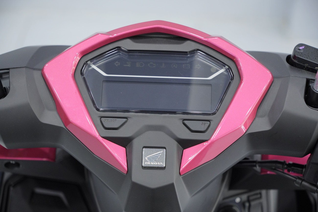 Honda Vario mới giá 39 triệu đồng về Việt Nam với màu đẹp chưa từng có, trang bị so kè Air Blade ảnh 7