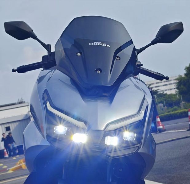 Thay thế Air Blade, Honda ra mắt ‘vua xe ga' 150cc hoàn toàn mới ‘xịn’ hơn Vario, giá 54 triệu đồng ảnh 4