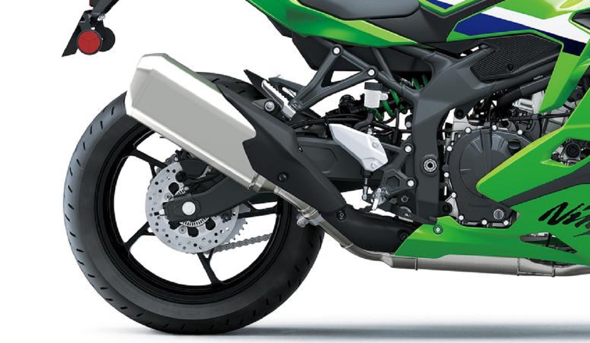 ‘Vua côn tay’ mới của Nhật chính thức ra mắt: Trang bị át vía Honda Winner X và Exciter, giá dễ mua