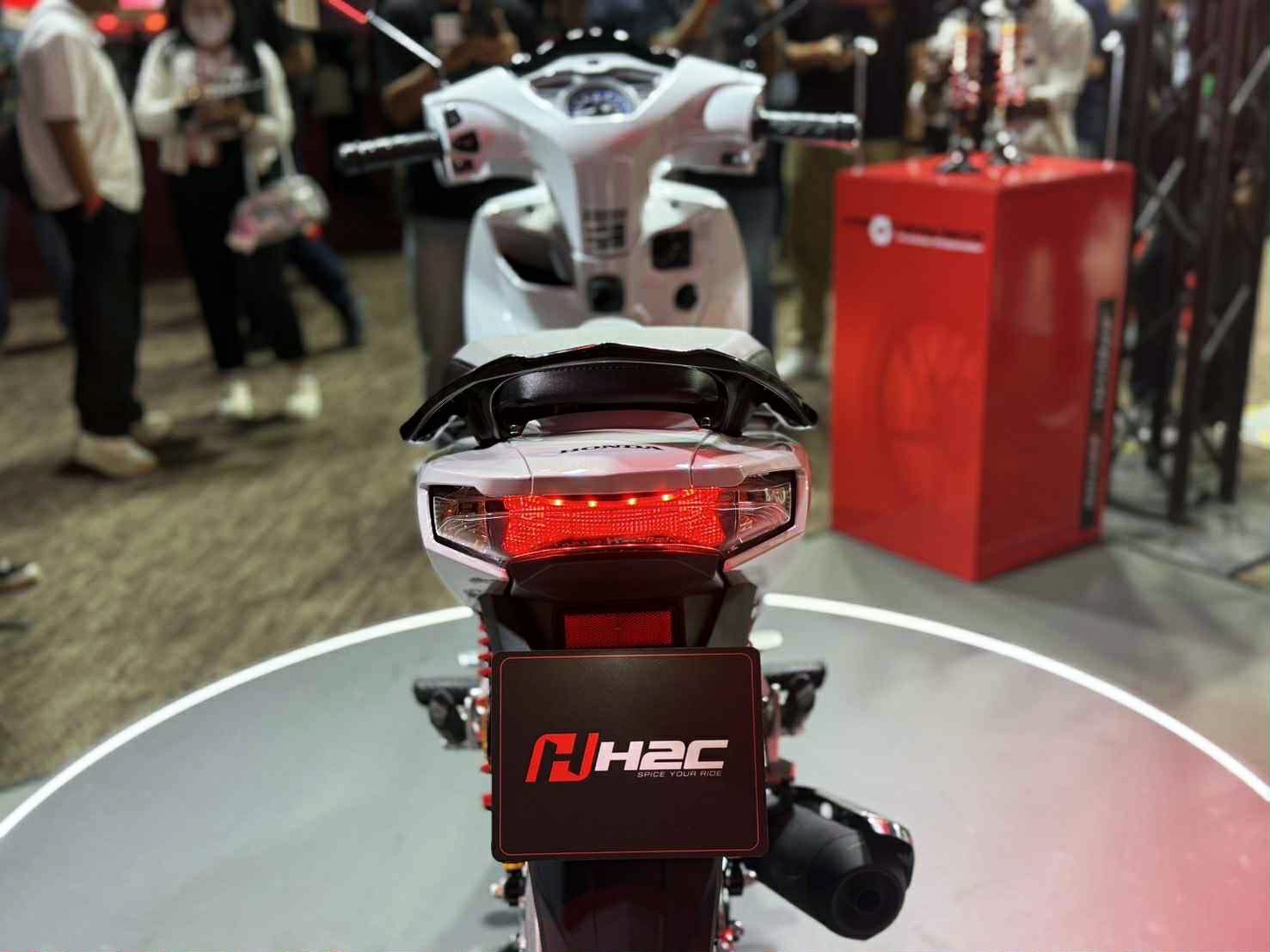 Honda ra mắt ‘vua xe số’ 125cc mới giá 40 triệu đồng: Đẹp át vía Future, trang bị đè bẹp Wave Alpha ảnh 6