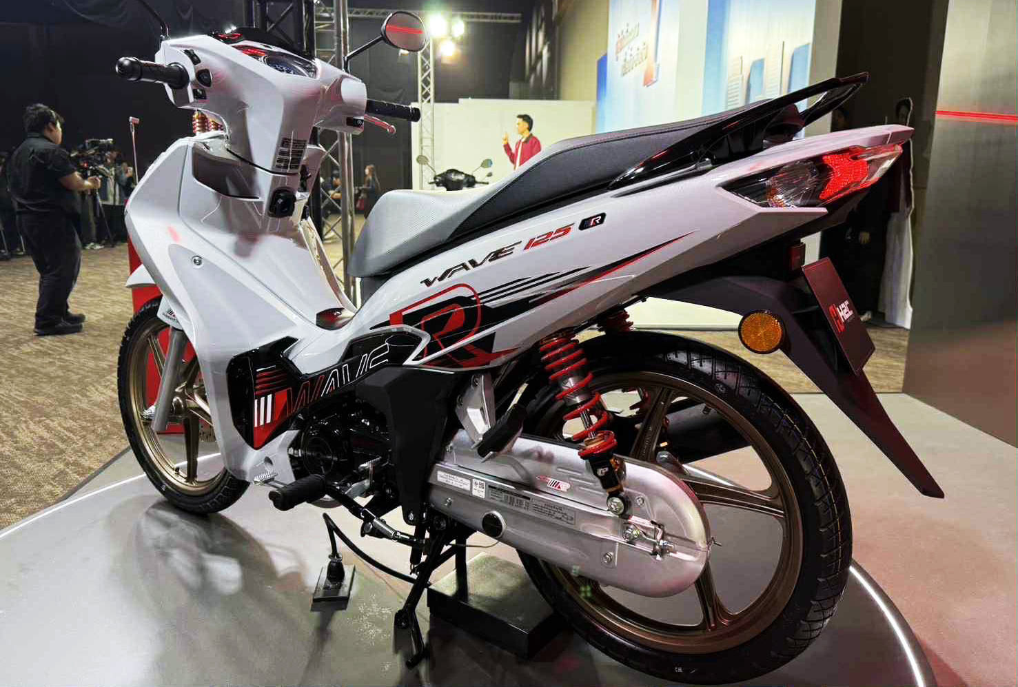 Honda ra mắt ‘vua xe số’ 125cc mới giá 40 triệu đồng: Đẹp át vía Future, trang bị đè bẹp Wave Alpha