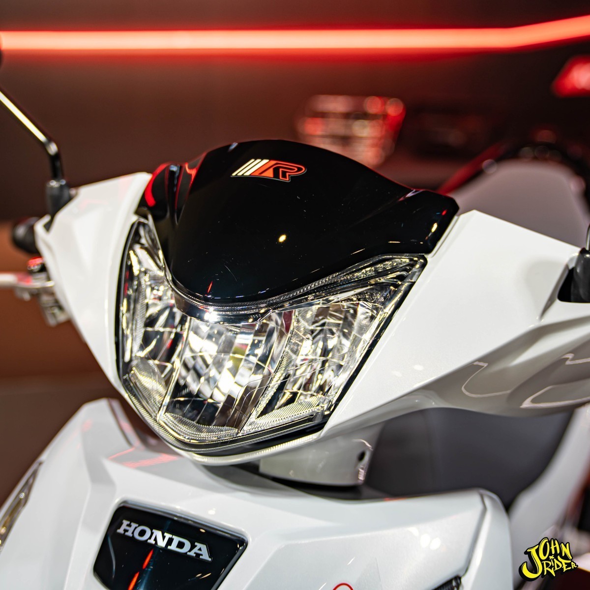 Tin xe 13/8: ‘Vua xe số’ 125cc mới của Honda nhận cọc tại Việt Nam, đẹp lấn át Future và Wave Alpha ảnh 1