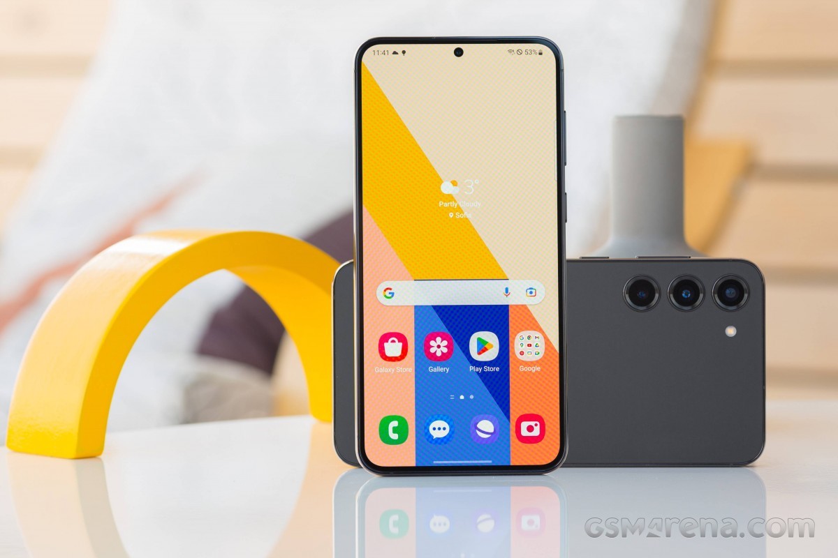 Galaxy S23 Plus rẻ như bèo trang bị xịn hơn iPhone 16 Plus, màn lớn 120Hz nét như iPhone 16 Pro Max