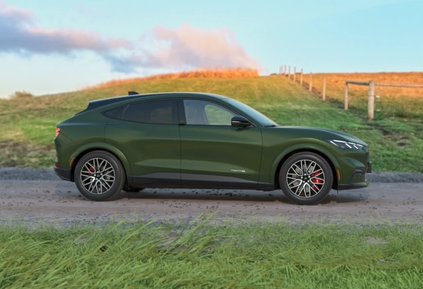 Mustang Mach-E – Mang di sản biểu tượng của dòng xe Pony đến với khách hàng yêu thích ô tô điện ảnh 4