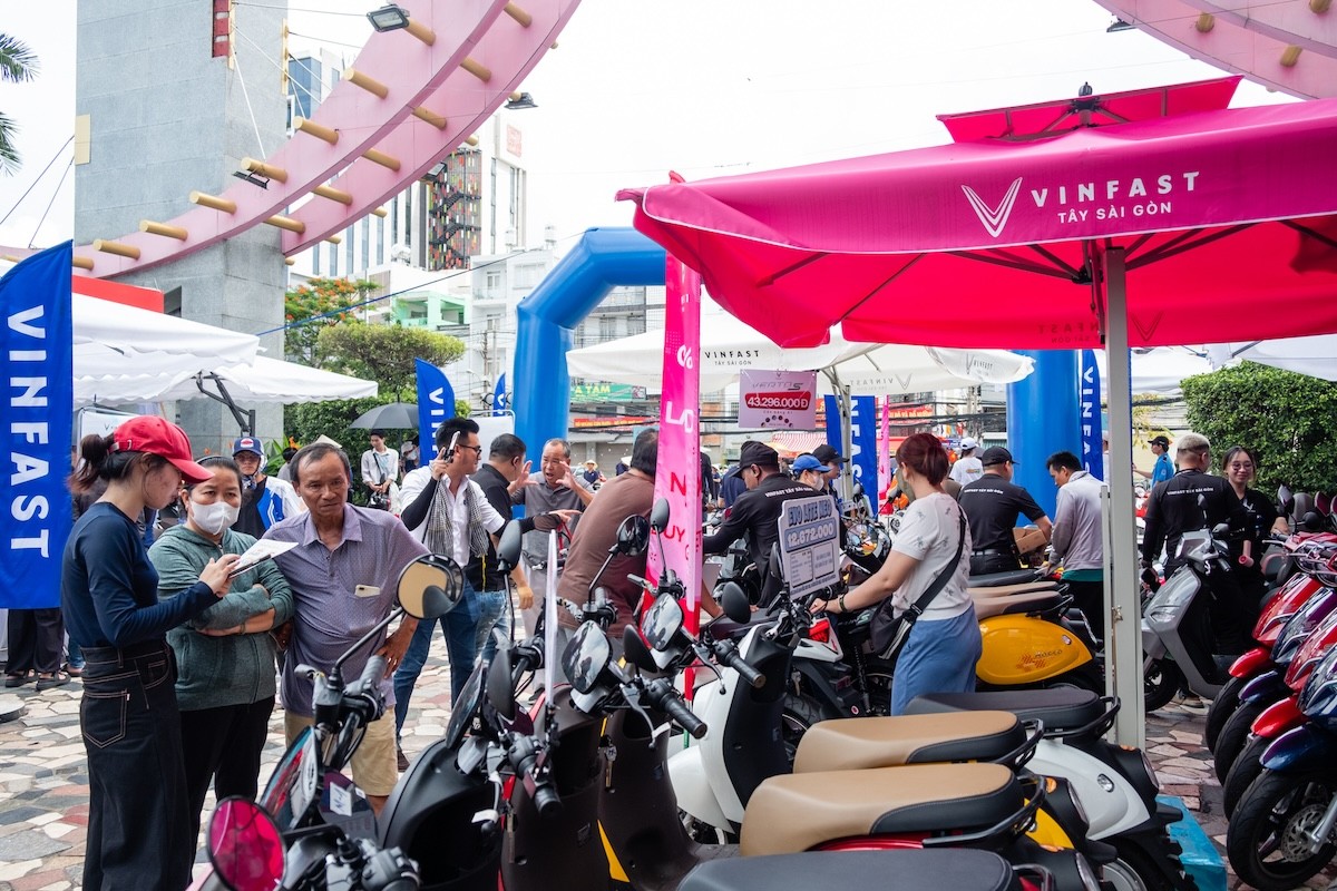 Khách hàng ‘đổi xăng lấy điện’: Đã có Evo200 Lite nhưng vẫn mua thêm Feliz Neo vì thấy tốt và tiện ảnh 1