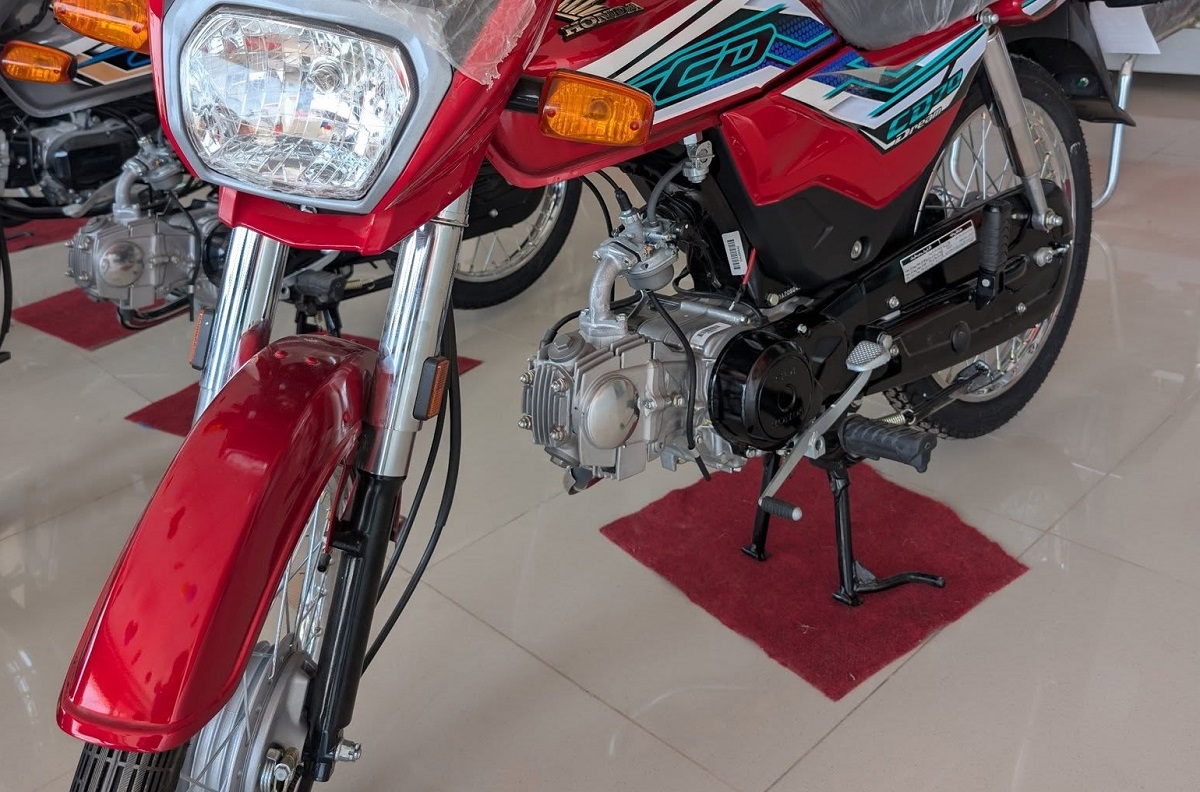 Tin xe máy 19/8: ‘Huyền thoại côn tay’ của Honda về đại lý giá 14 triệu đồng, đả bại Yamaha Exciter