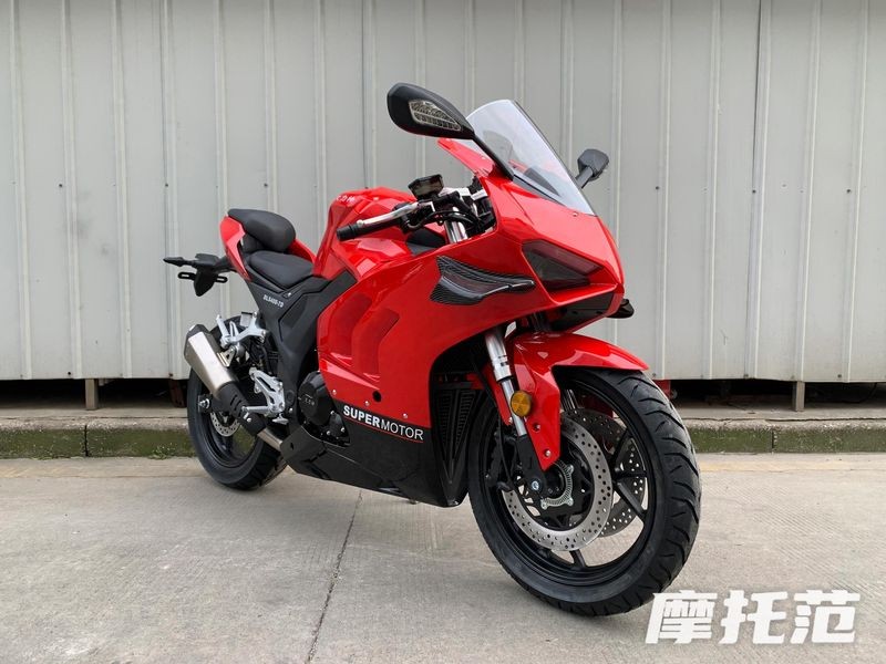 Ra mắt ‘vua côn tay’ mới giá rẻ, thiết kế đẹp lấn át Honda Winner X, trang bị ăn đứt Yamaha Exciter ảnh 1