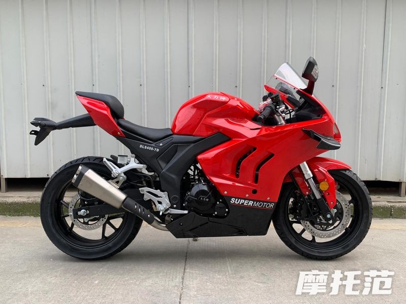 Ra mắt ‘vua côn tay’ mới giá rẻ, thiết kế đẹp lấn át Honda Winner X, trang bị ăn đứt Yamaha Exciter ảnh 4