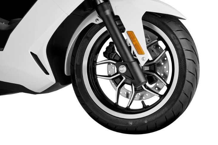 ‘Vua xe ga châu Âu’ 190cc mới ra mắt giá 69 triệu đồng: Đẹp hơn Honda Air Blade, trang bị lấn át SH ảnh 5