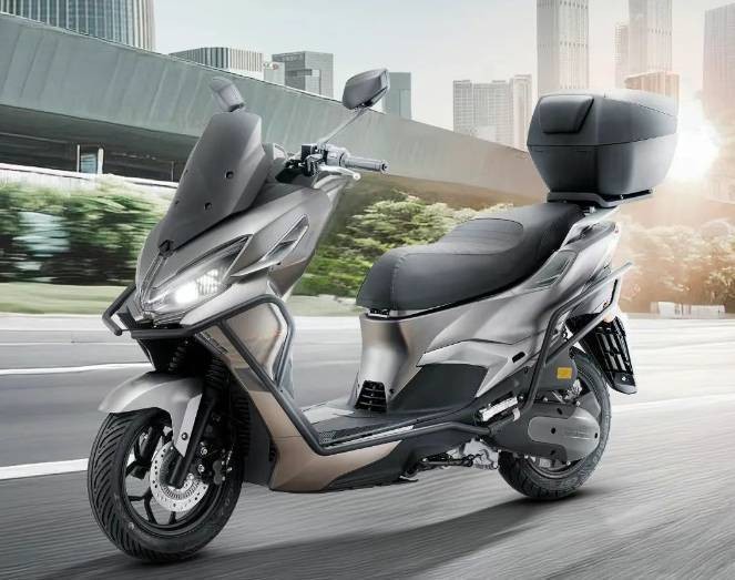 Ra mắt ‘vua xe ga’ 150cc mới giá chỉ 42,5 triệu đồng: Hầm hố hơn Honda Air Blade, trang bị đe nẹt SH ảnh 1