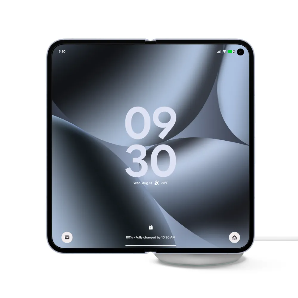 Google tung Pixel 10 Pro Fold - Đối thủ nặng ký khiến iPhone Fold màn hình gập \'toát mồ hôi\'!