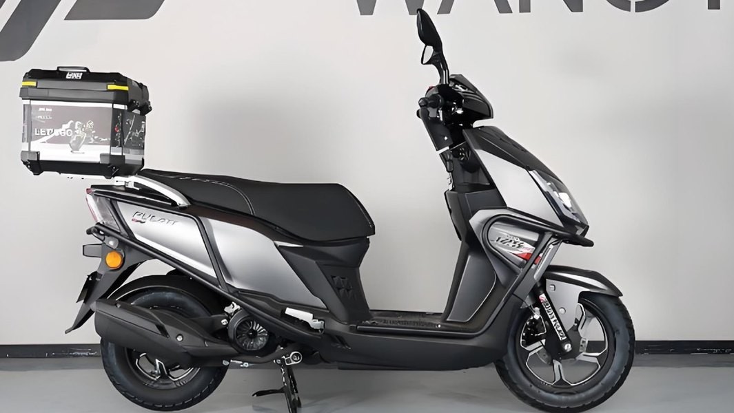 ‘Phế truất’ Honda Vision, Suzuki ra mắt ‘xe ga bình dân’ mới giá chỉ 23 triệu đồng rẻ như Wave Alpha ảnh 2