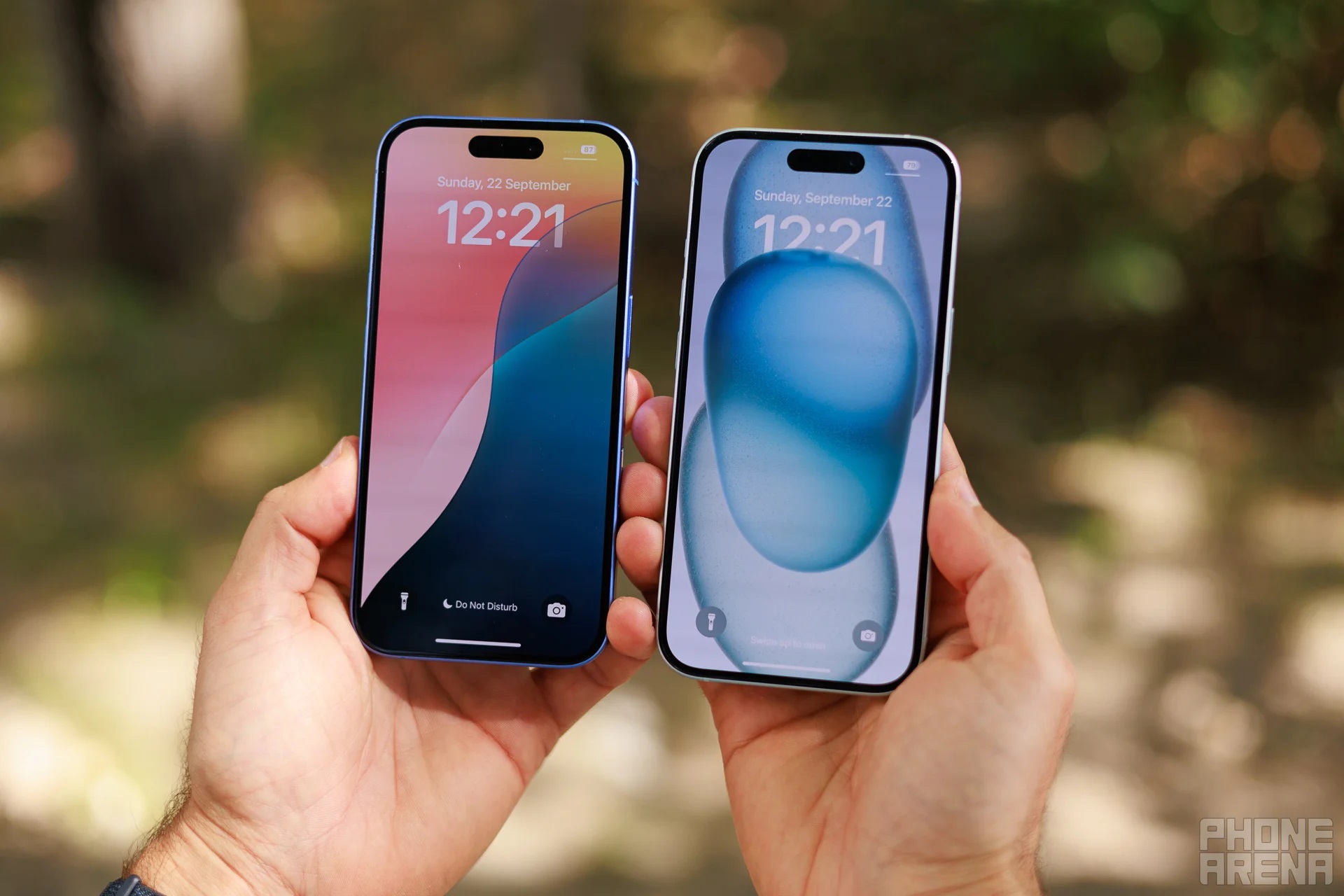 iPhone 17 sắp ra mắt, iPhone 15, iPhone 16 có nên mua với giá đang giảm sâu kỷ lục? 