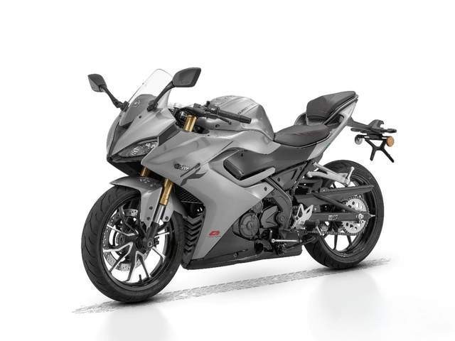 ‘Vua côn tay’ mới giá 59 triệu đồng ra mắt, có ABS 2 kênh át vía Yamaha Exciter và Honda Winner X ảnh 1