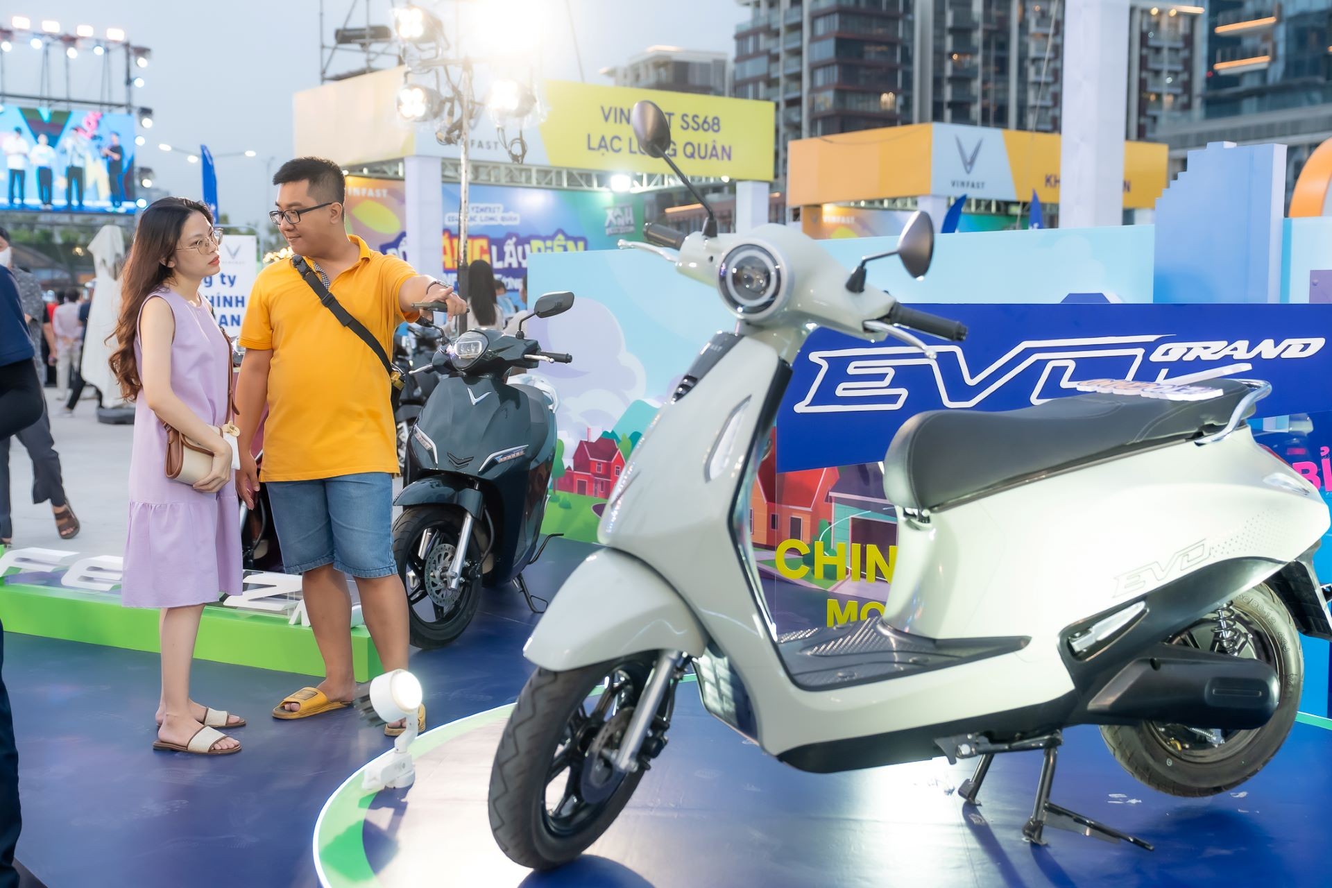 VinFast Evo Grand: Cốp ‘khủng’, đi 262 km nhưng giá chỉ rẻ bằng một nửa xe xăng cùng cỡ ảnh 2
