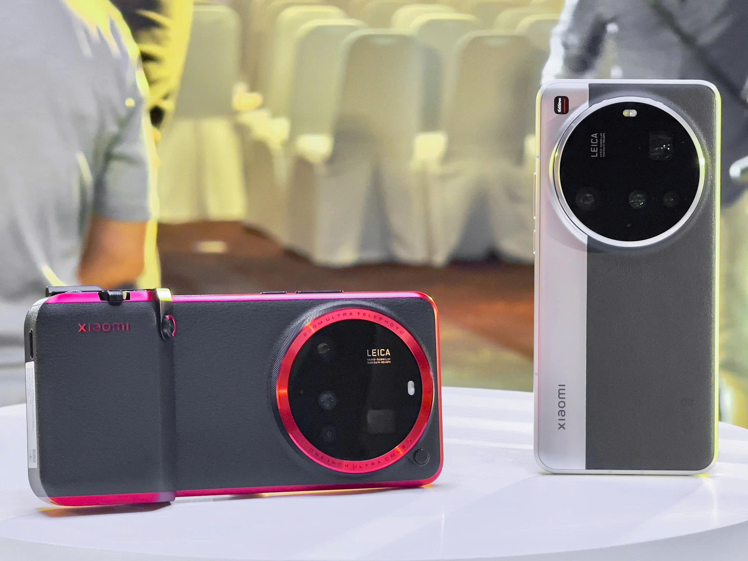Bảng giá điện thoại Xiaomi chính hãng mới nhất 1/9: Xiaomi 15 Ultra quyết chiến Galaxy S25 Ultra, Redmi 13 siêu rẻ