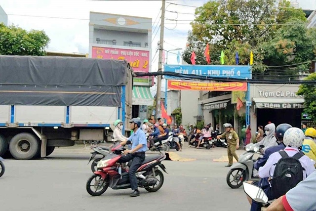 Tình tiết đau lòng vụ 2 mẹ con tử vong sau va chạm với xe tải ở TP.HCM trên đường đi tìm nhà trọ