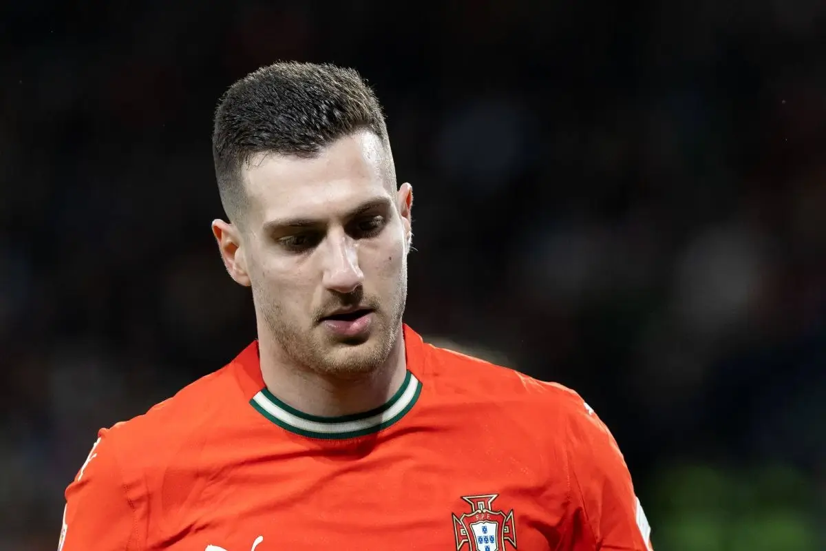 Tin chuyển nhượng trưa 7/9: Man Utd tái kích hoạt vụ Baleba; Semenyo cập bến Manchester United?