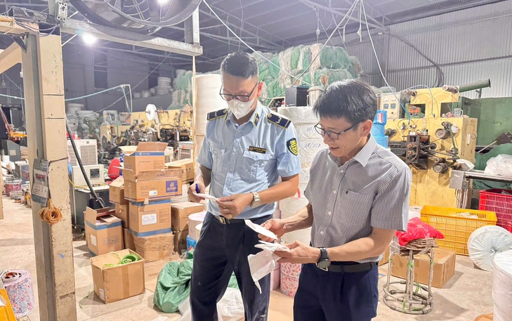 Bộ Công Thương triệt phá hàng trăm nghìn sản phẩm bỉm, băng vệ sinh giả các nhãn hiệu nổi tiếng