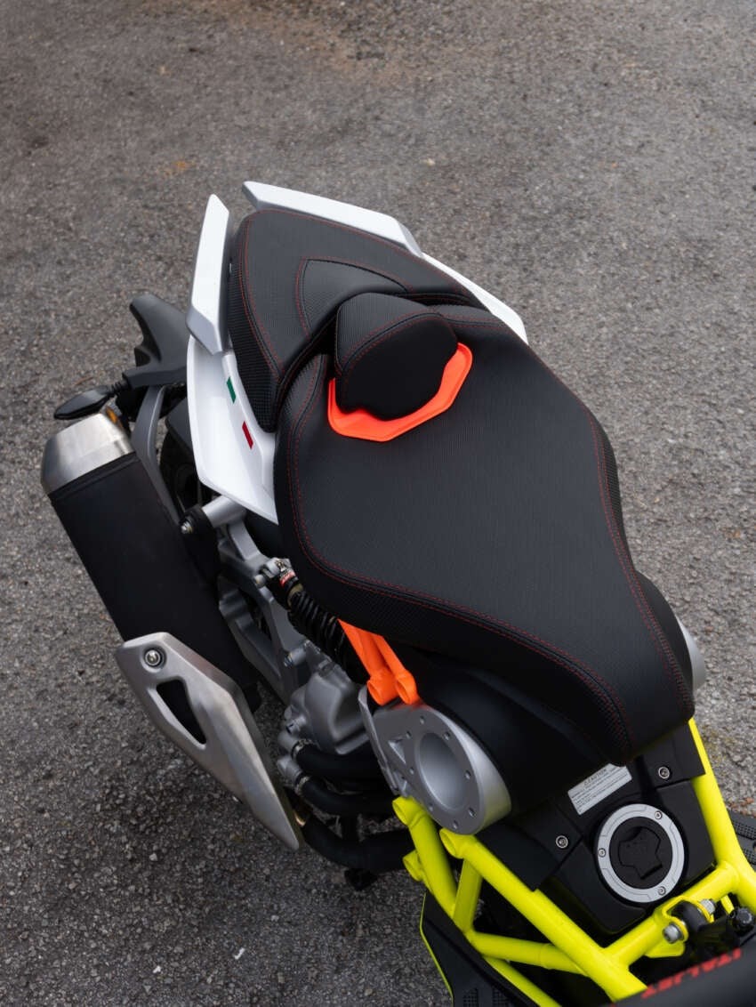 ‘Quái thú xe ga’ mới ra mắt với giá hấp dẫn, thiết kế độc đáo làm lu mờ Honda SH, trang bị tối tân ảnh 4