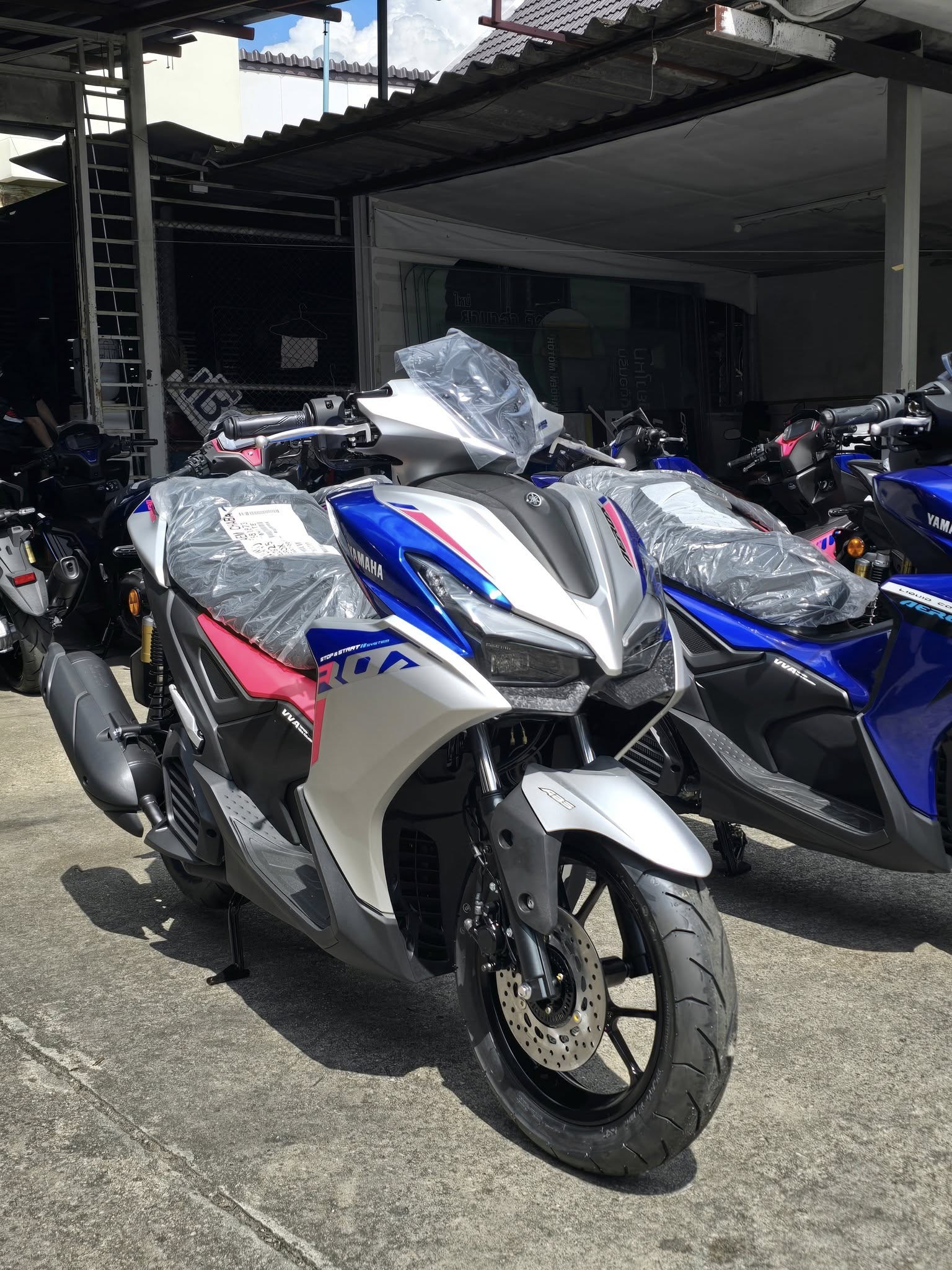 Quên Honda Air Blade và Vario đi, Yamaha chính thức mở bán ‘vua xe ga’ 155cc với giá 61 triệu đồng ảnh 3