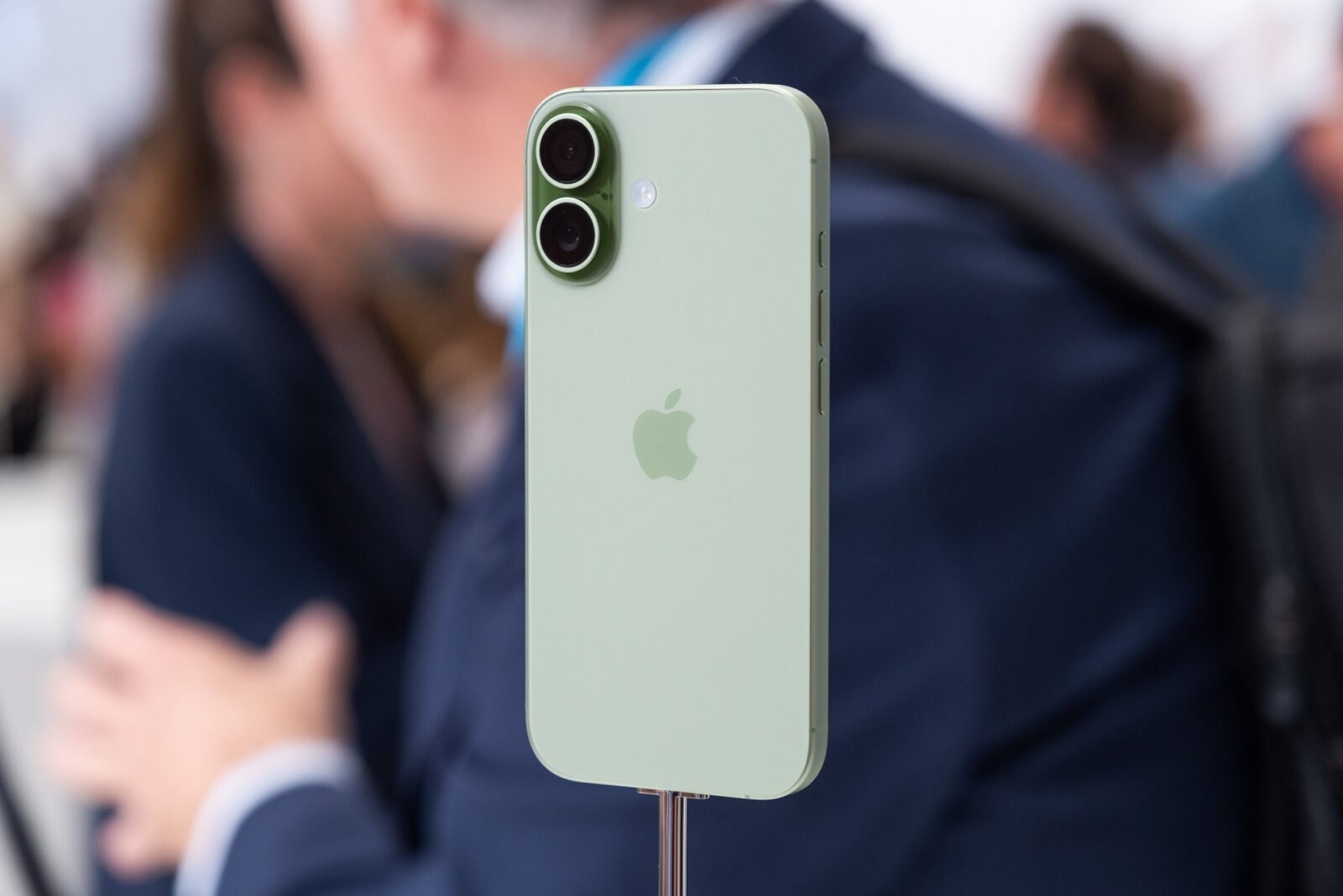 Không phải iPhone 17 Pro Max, đây mới là chiếc iPhone 17 đáng để xuống tiền nhất lúc này