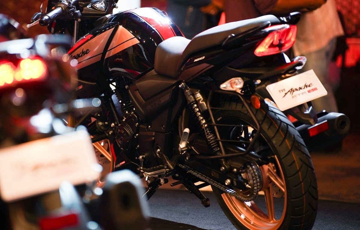 ‘Vua côn tay’ 160c mới chính thức ra mắt giá 35 triệu đồng: Khắc chế cứng Honda Winner X và Exciter