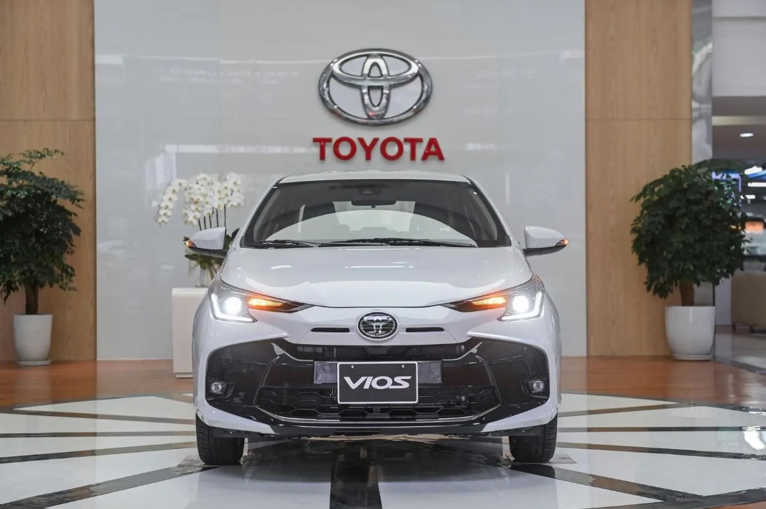 Bảng giá Toyota Vios lăn bánh giữa tháng 9/2025 ‘giảm sập sàn’, hạ gục Hyundai Accent và Honda City