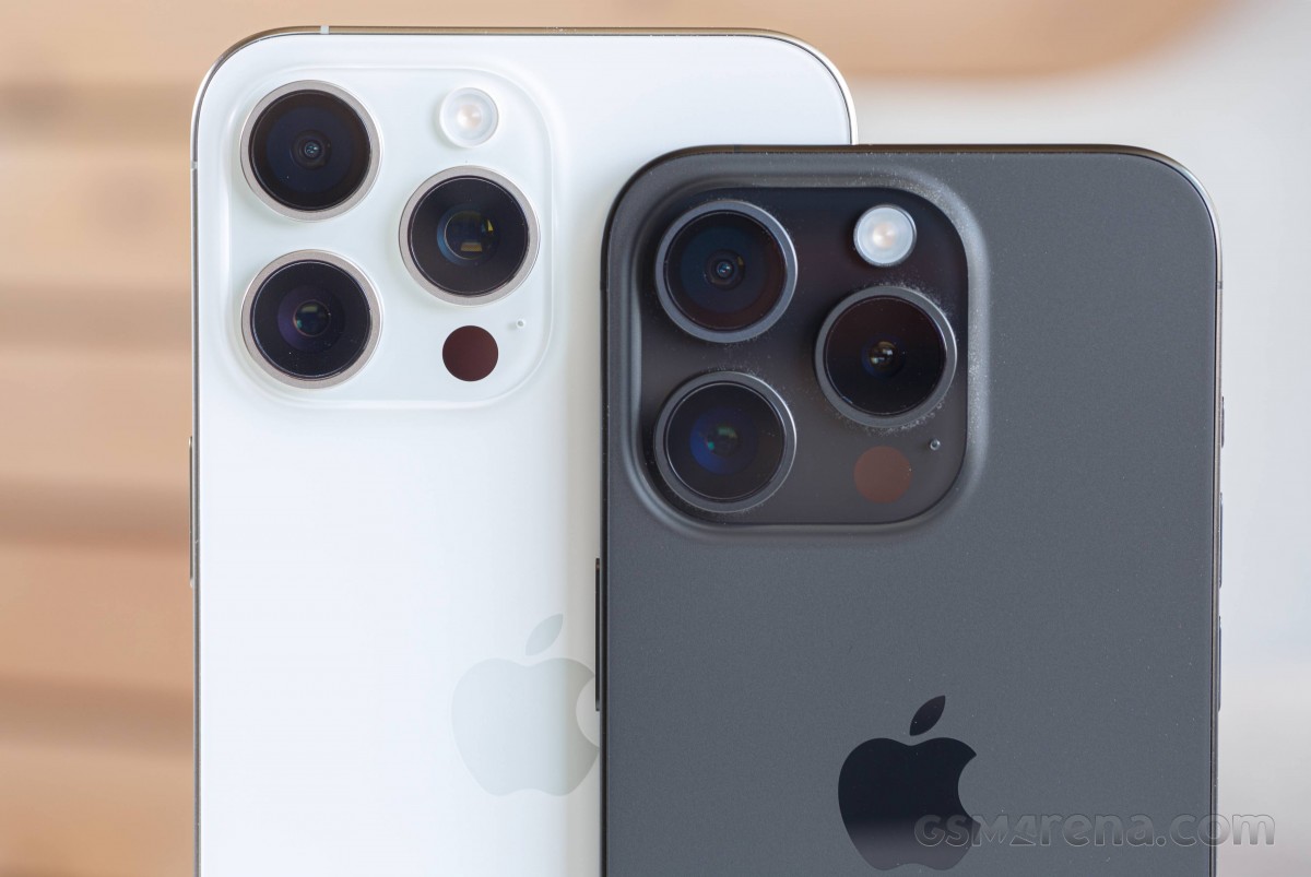 Bảng giá iPhone 15 tháng 9: iPhone 15 đại hạ giá, iPhone 15 Pro Max rẻ chưa từng thấy tại Việt Nam
