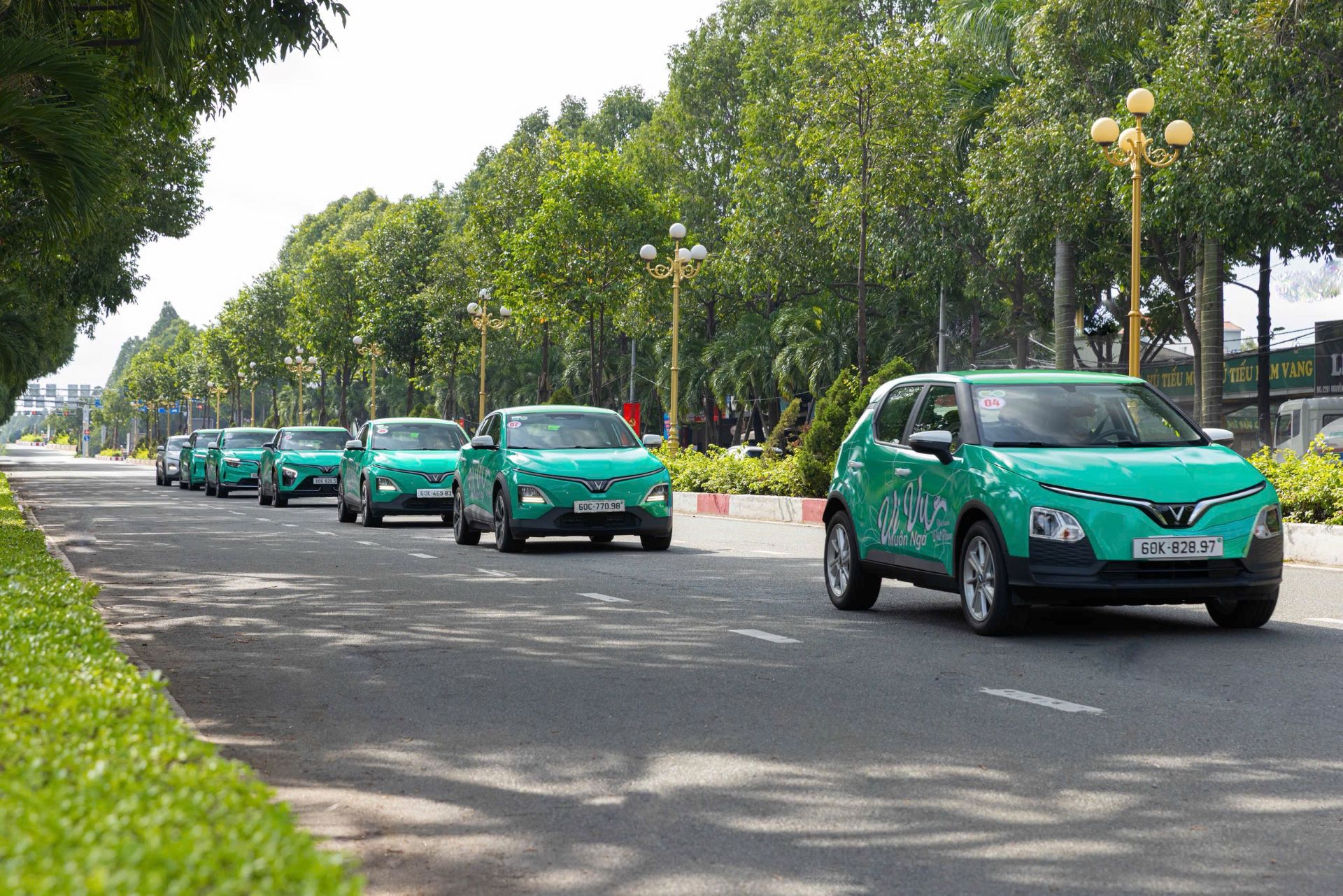 Với 500 triệu đồng, mua xe gì chạy dịch vụ để không lo xăng dầu, chỉ 2 năm thu hồi vốn?