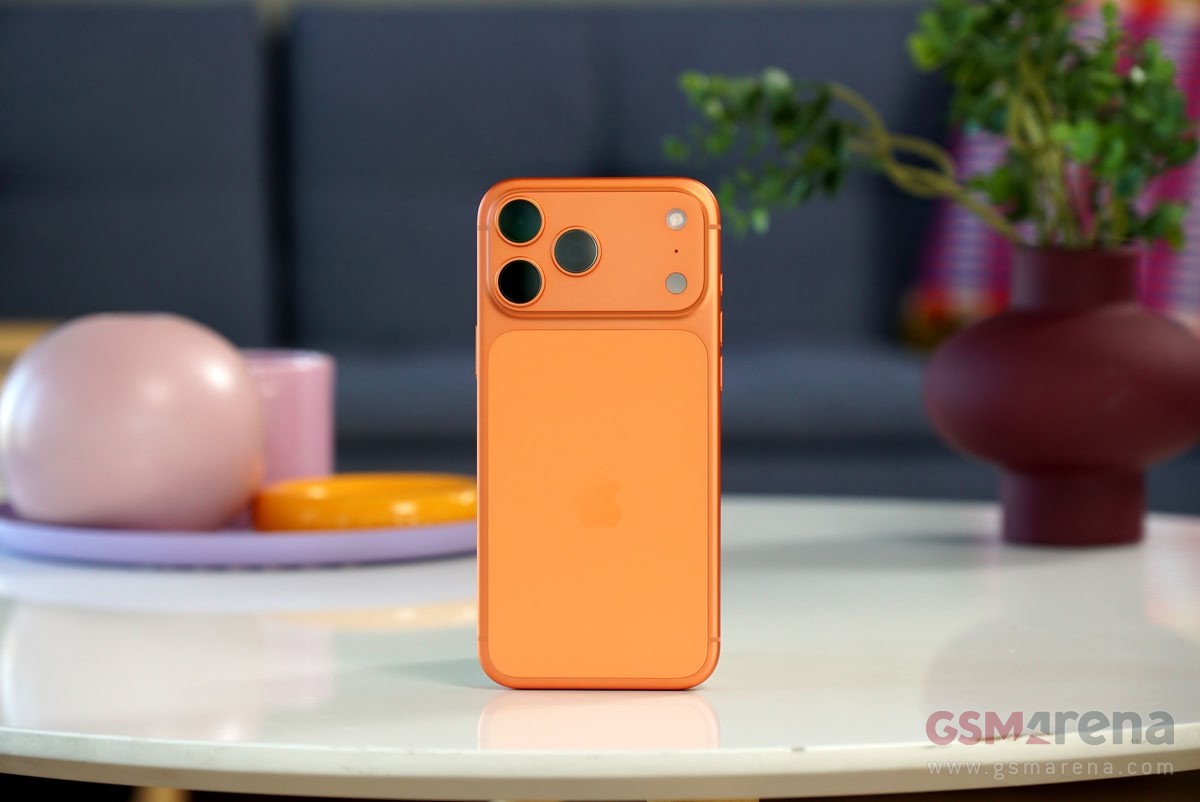 Mở hộp, trên tay iPhone 17 Pro Max: Màu Cam Vũ Trụ tuyệt đẹp, pin trâu nhất lịch sử iPhone